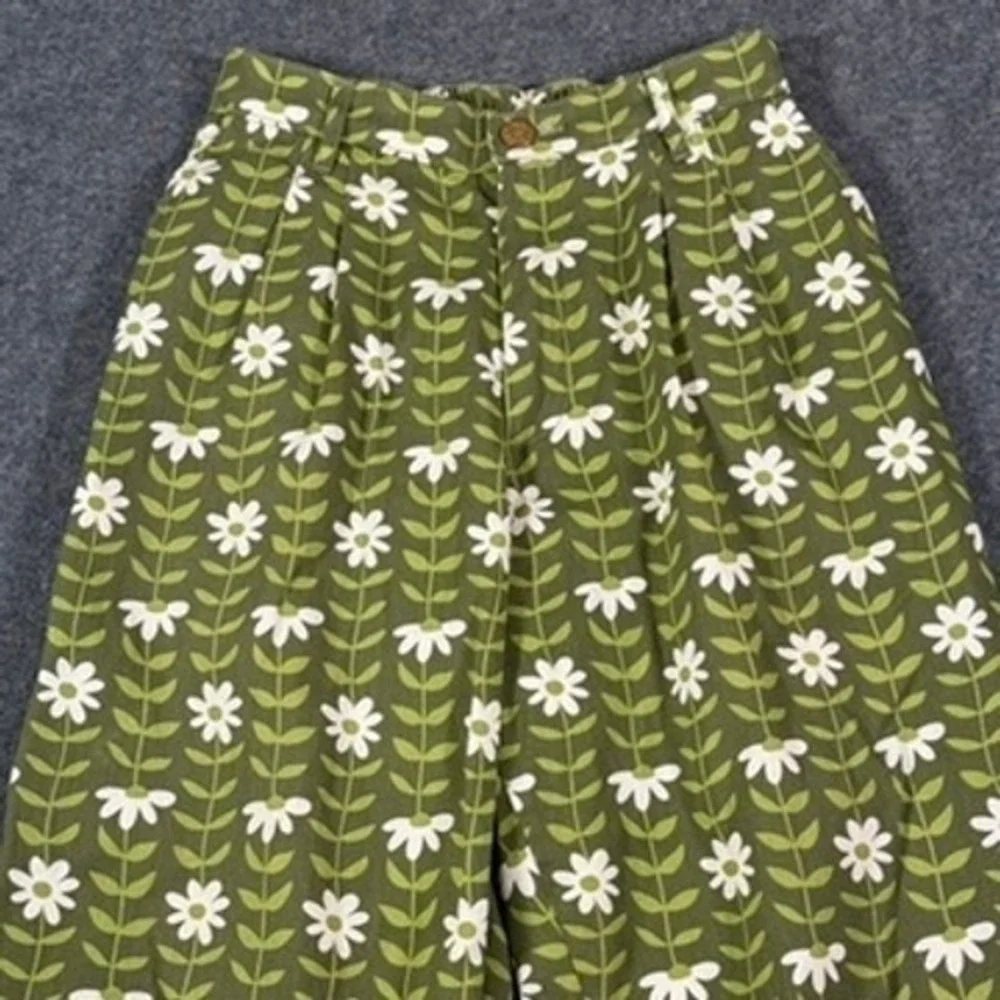 Big Bud Press Trousers XS Green Floral Daisy Print High Waist Pants NWOT